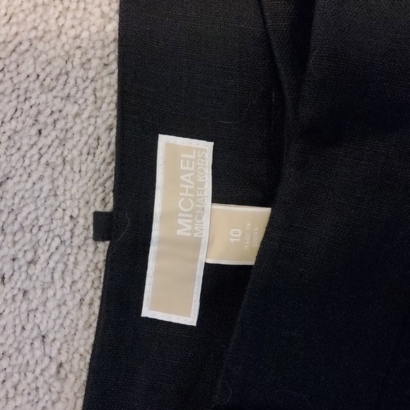 Ladies Michael Kors Dress Shorts - Picture 2 of 4